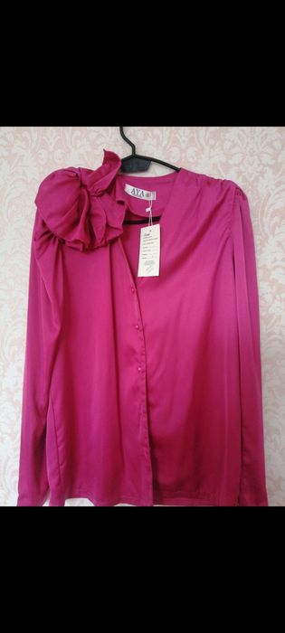 Рубашка новая,срочно продам