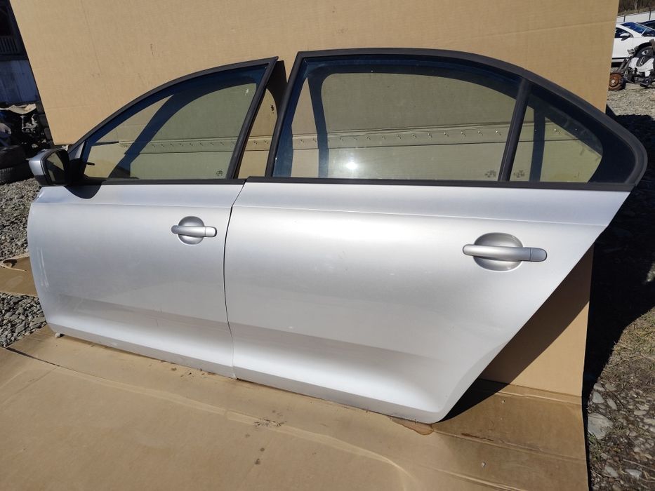Ușa stânga fata Seat Toledo 2011-2018 ușa stanga spate Seat toledo