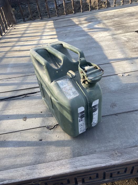 Канистра 10 литров