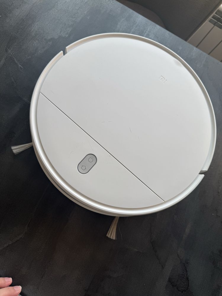 Прахосмукачка-робот Xiaomi Mi Robot Vacuum Mop Essential