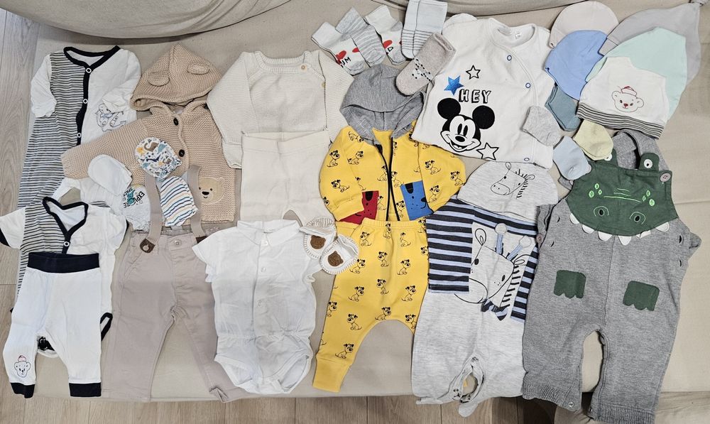 Лот бебешки дрехи