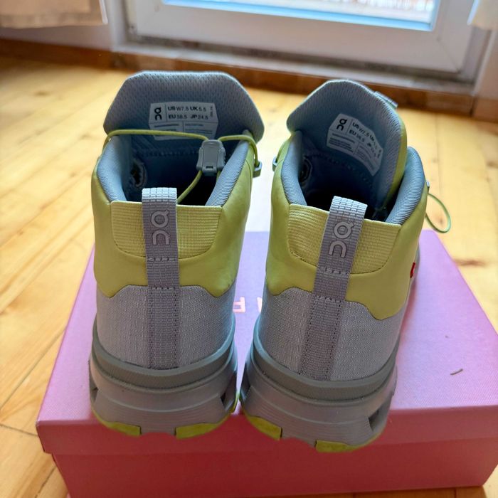 Нови туристически обувки ON W Cloudtrax Waterproof