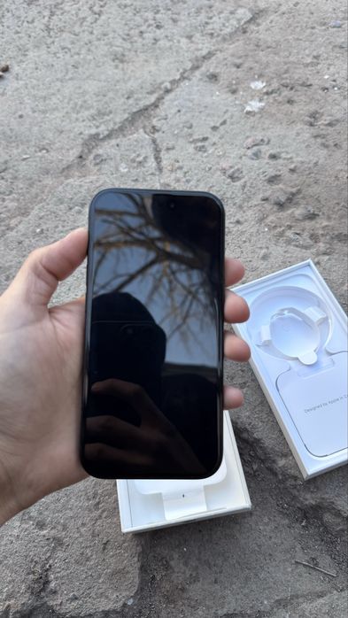 Айфон 15 в идеальном состоянии