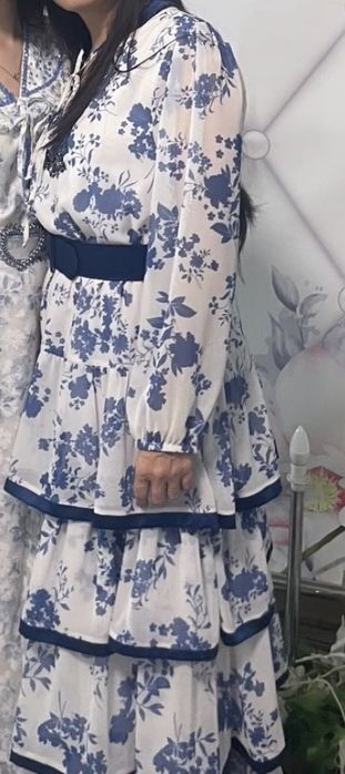 Продам платье одевала только один раз