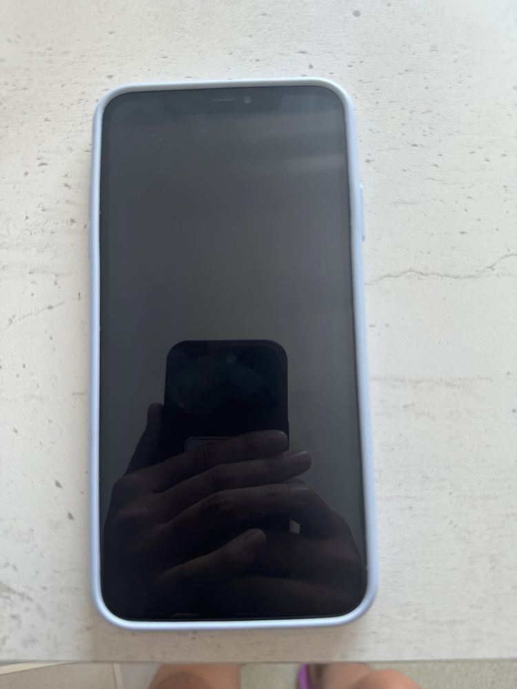 iPhone XS 64 ГБ Б/У — работает отлично
