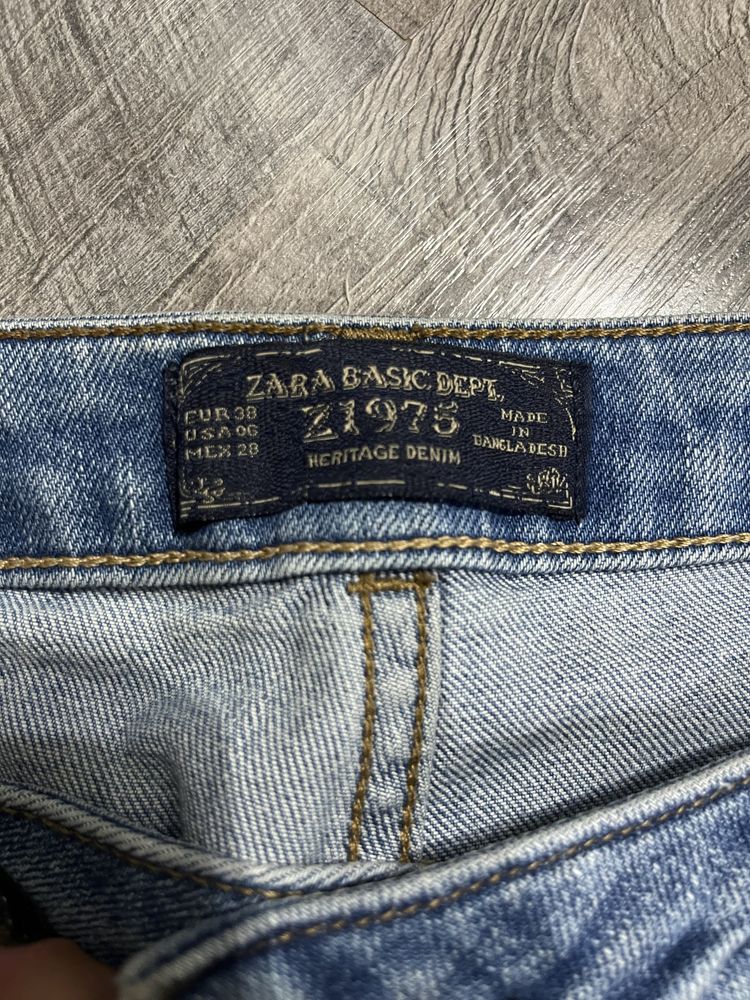 Къси панталонки Zara