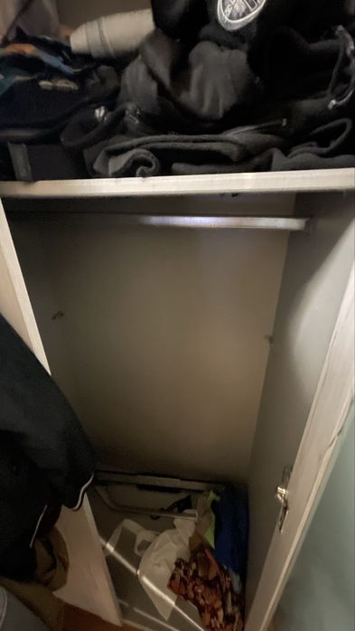 Гардероб в добро състояние