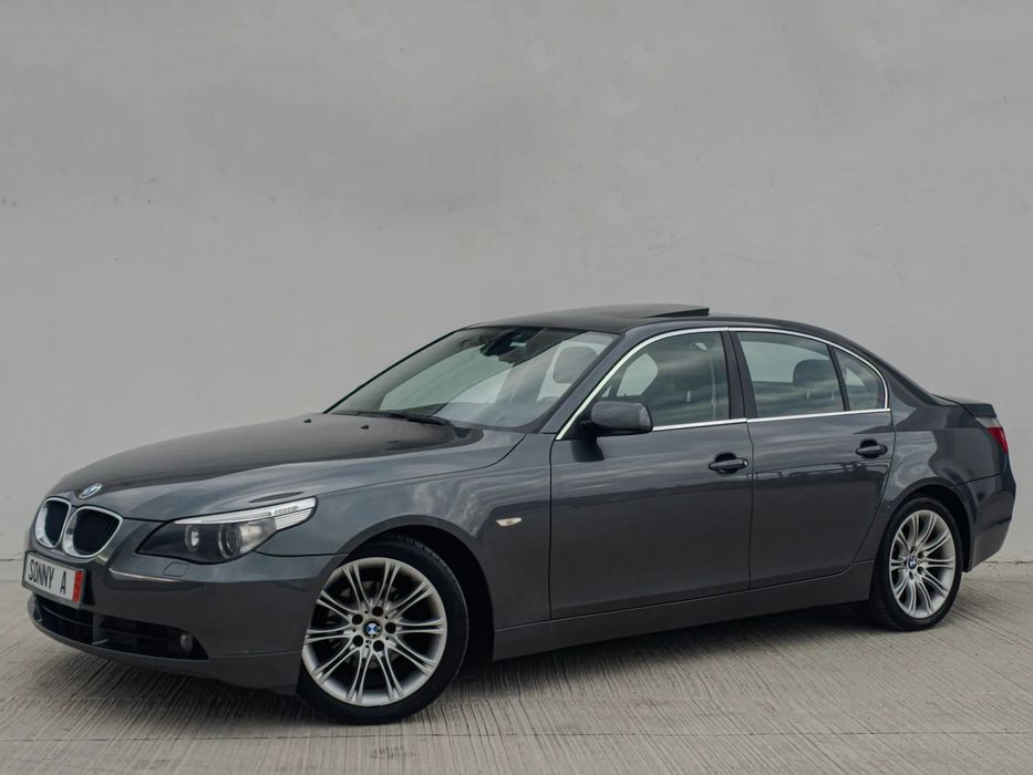 BMW Seria 5 525d, Trapa, Xenon - Posibilitate Rate - Garantie si Livrare Gratuite