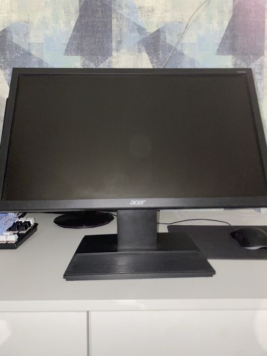 Продаю монитор в зорошем состоянии