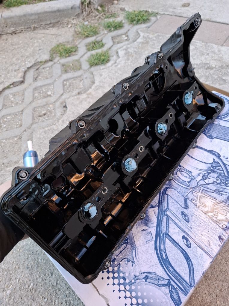 Капак клапани Mercedes w204 OM 646