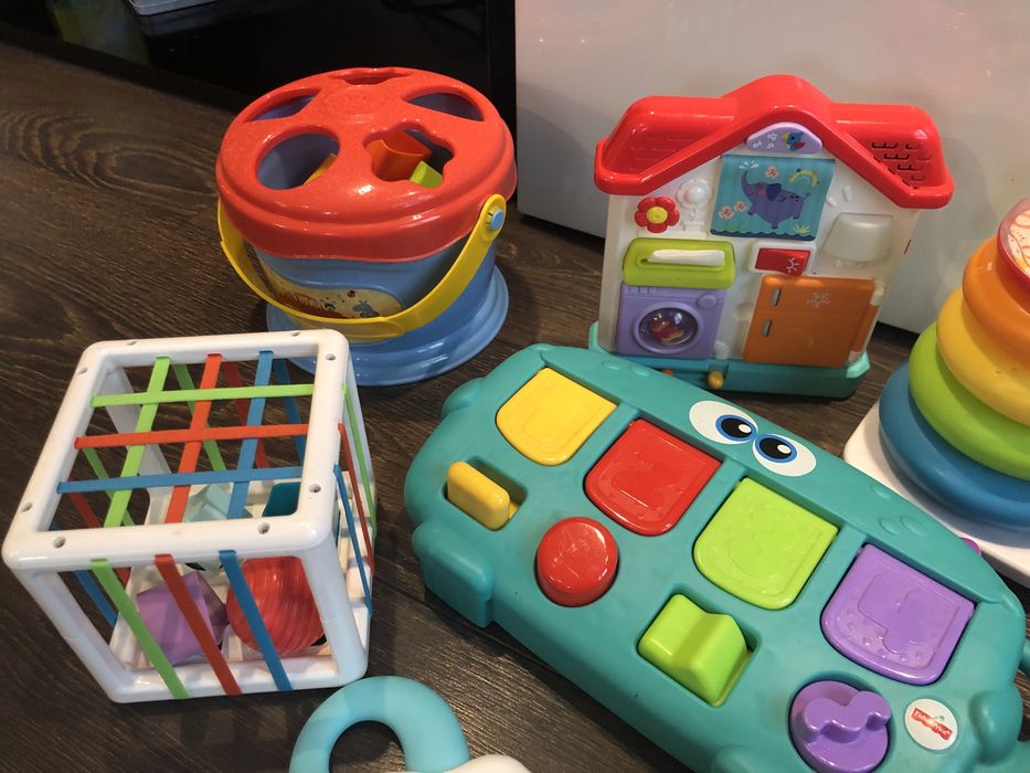 Детски играчки 12-18м