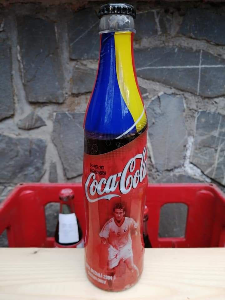 Coca-Cola sticlă de colecție Cristian Chivu Euro 2004