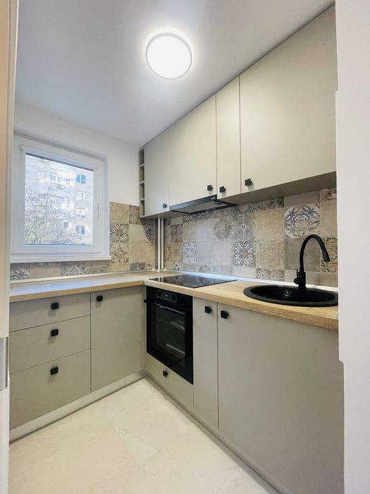 Garsoniera 30mp renovata Complet AVRIG bloc Anvelopat