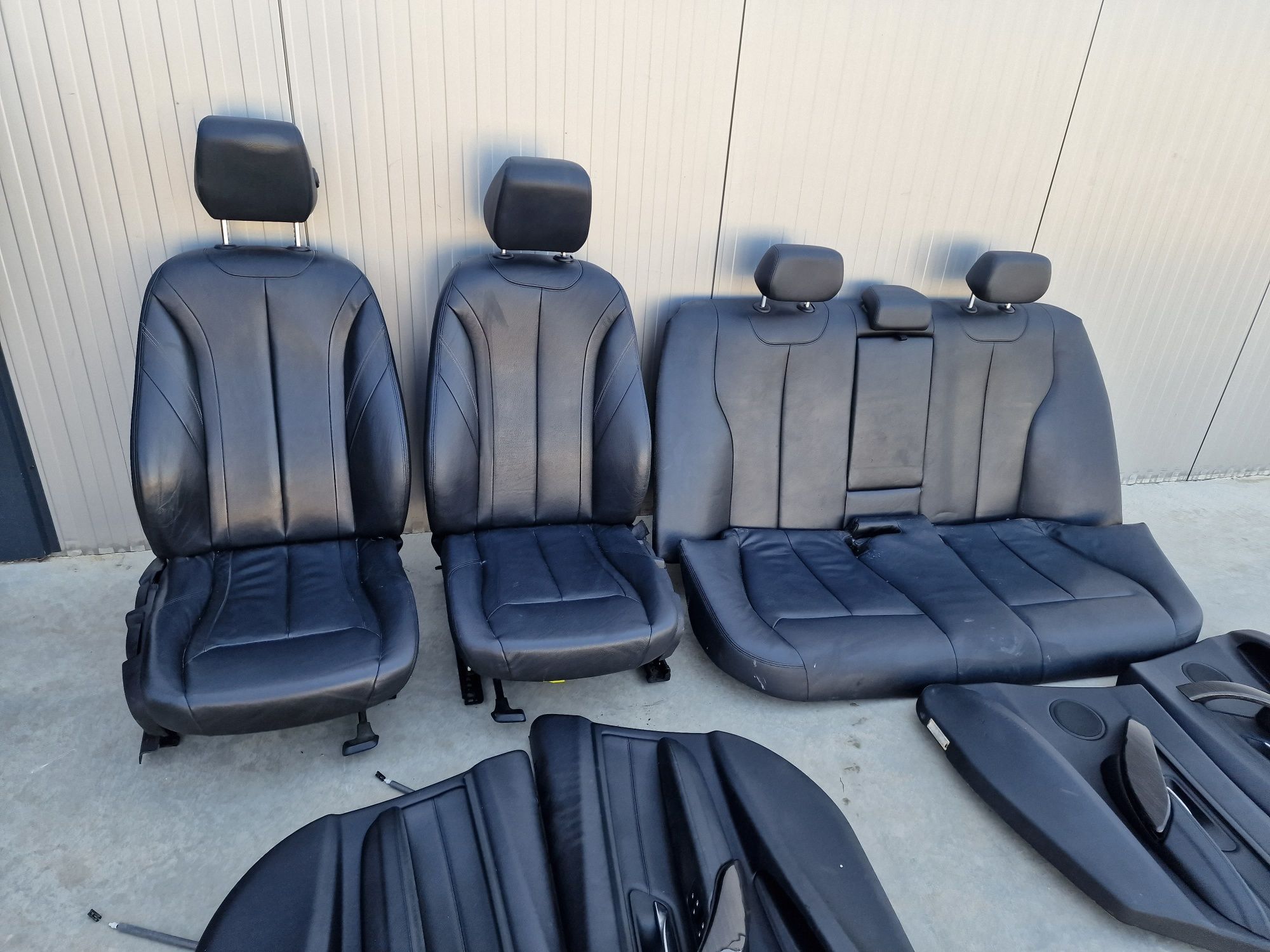 Interior piele neagră scaune cu încălzire bancheta bmw f30