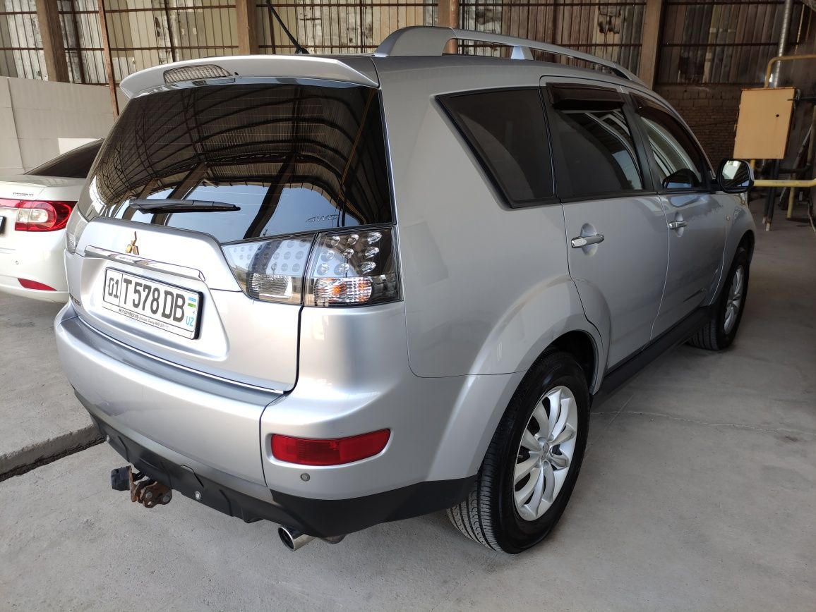 Продаю Mitsubishi Outlander XL, 2008 г.