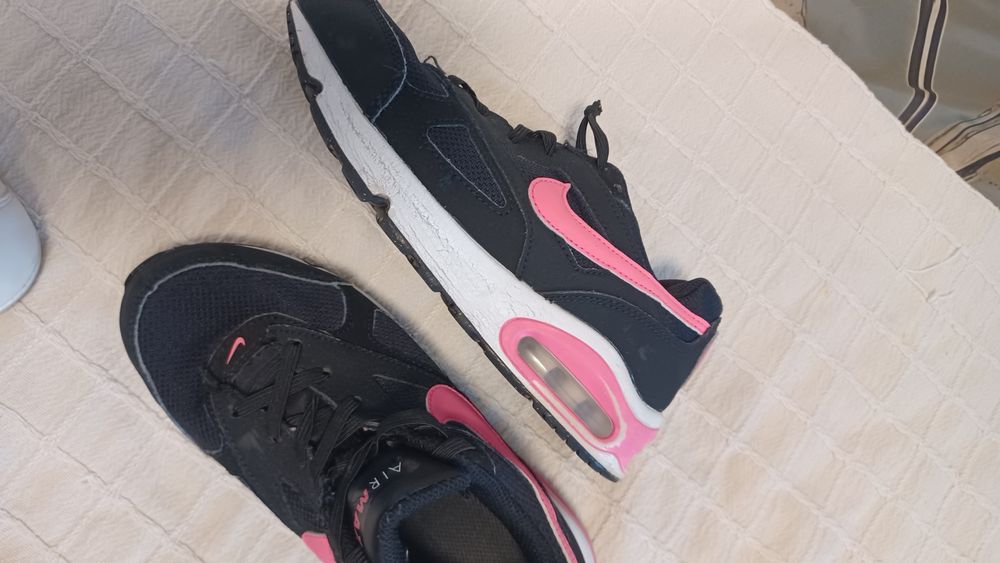 Детски обувки номер 33 и 34 момиче