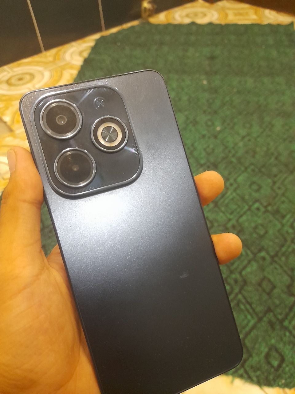 Infinix hot 40i sotiladi