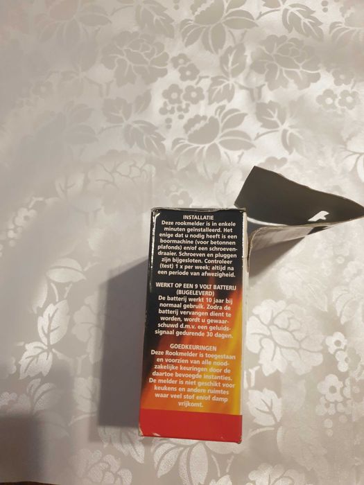 Detector optic de fum cu senzor