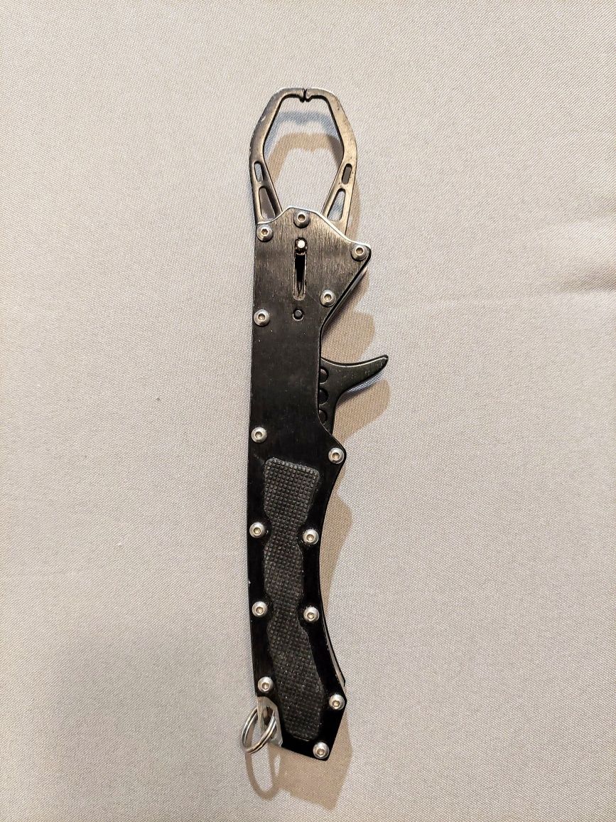 Щипка / грипер за вадене на риба - SPRO Fish Gripper 24см
