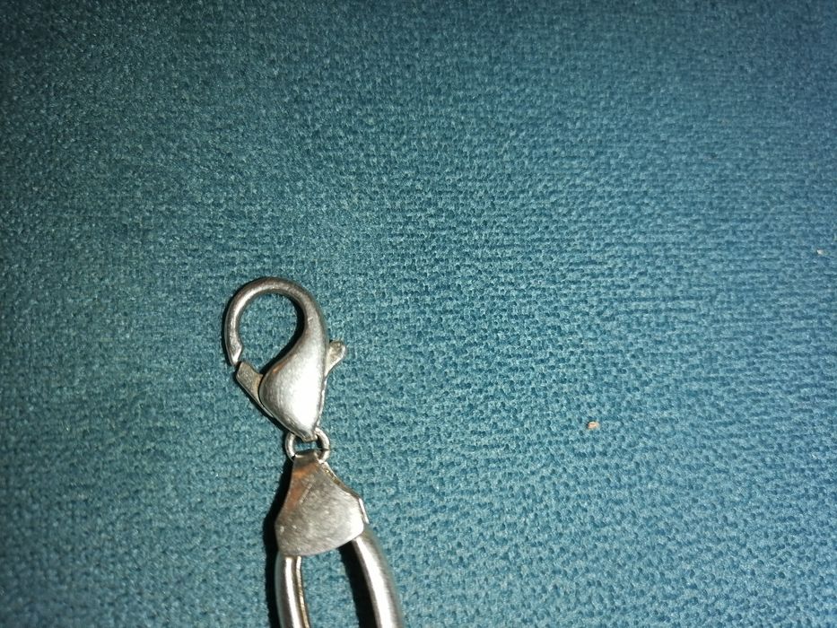 Масивна сребърна гривна