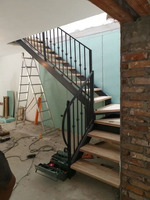 Balustrade model crengi,fier forjat.scari metalice,porti