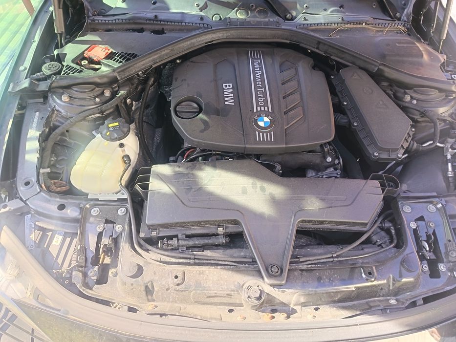 Vand BMW accidentat