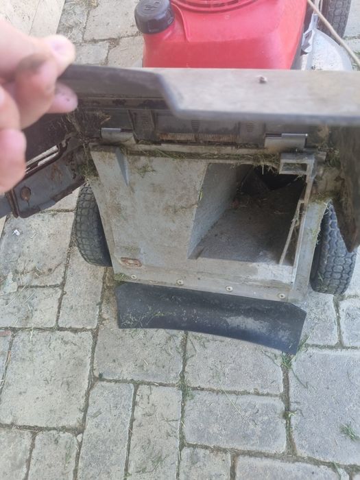 Mașină de tuns gazon iarbă Honda 800 Lei