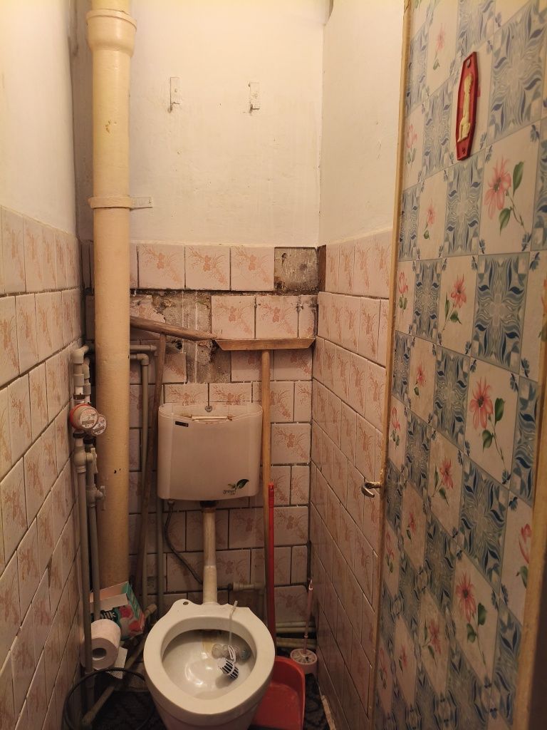 Срочно!3 ком,не угловая, без ремонта,2 мкр, 19 дом