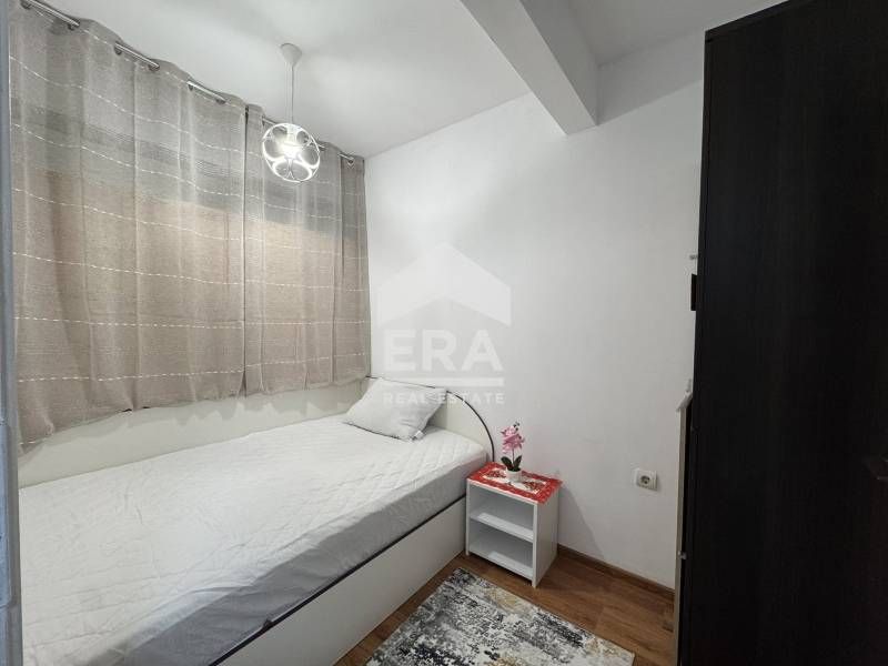 Дава се под наем Тристаен апартамент в Варна, Базар Левски - 70 кв.м за 698.19 € - Снимка #7