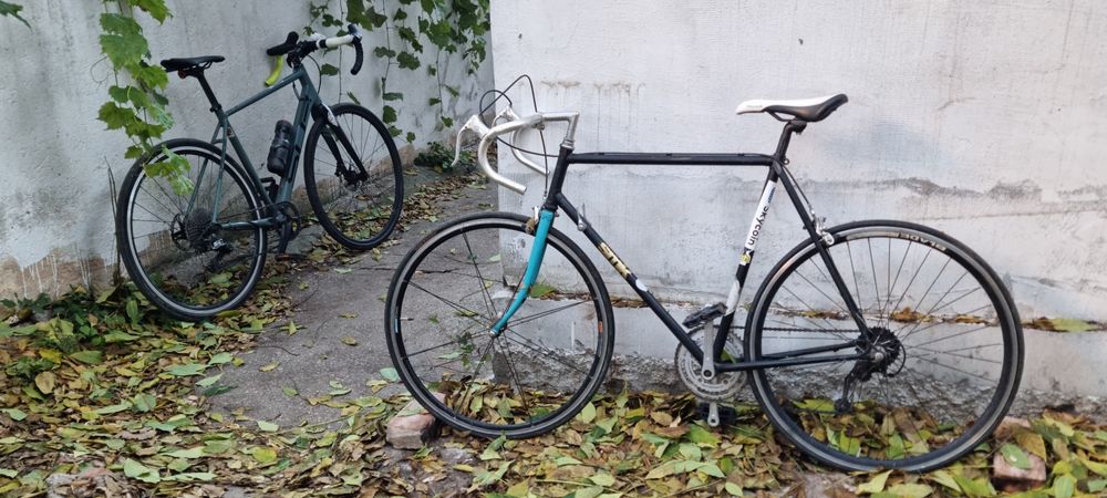 Bicicleta cursiera cadru L