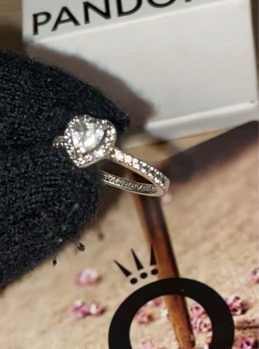 Пръстен Pandora уникален