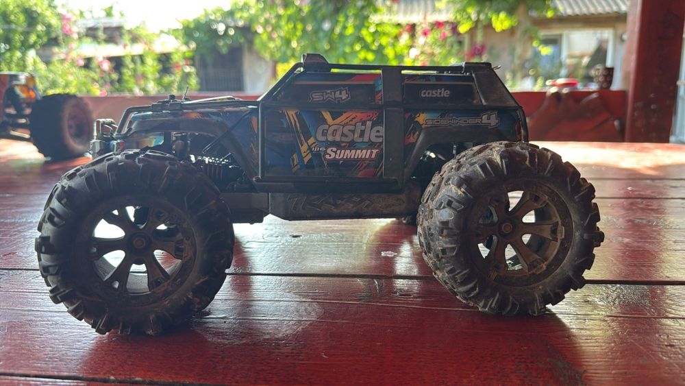 Traxxas Summit 1:16 stare buna