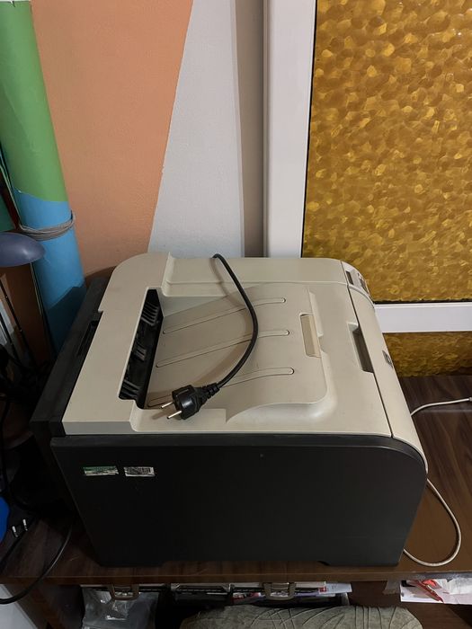 Лазерен цветен принтер HP Color LaserJet CP2025 [ЗА ЧАСТИ]