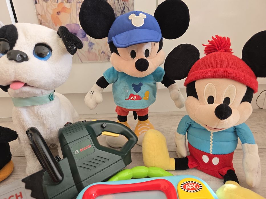 Разнообразни Играчи за малки и големи деца