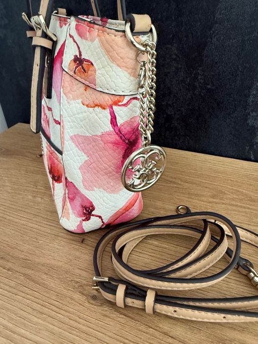 Guess floral чанта