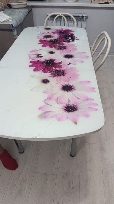 Стол со стульями 5штук