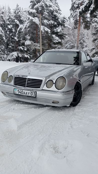 Продам Мерседес Е320