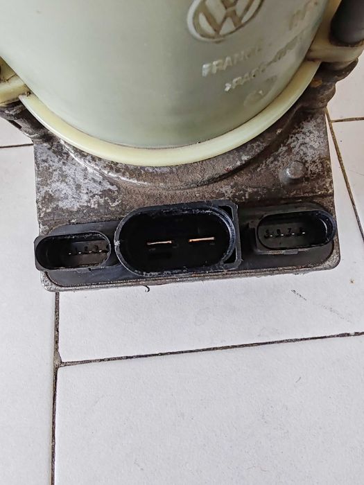 Pompa servodirectie Skoda Fabia 1, VW Polo, Audi A2, tip KOYO, OEM