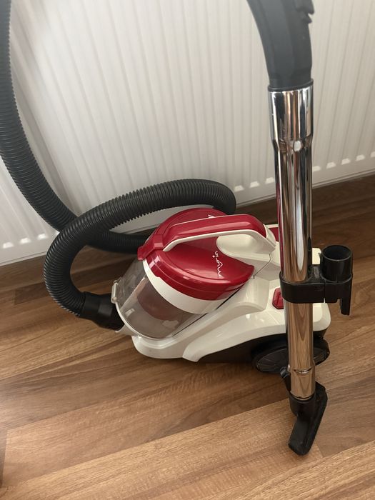 Aspirator fara sac Myria 1200 W