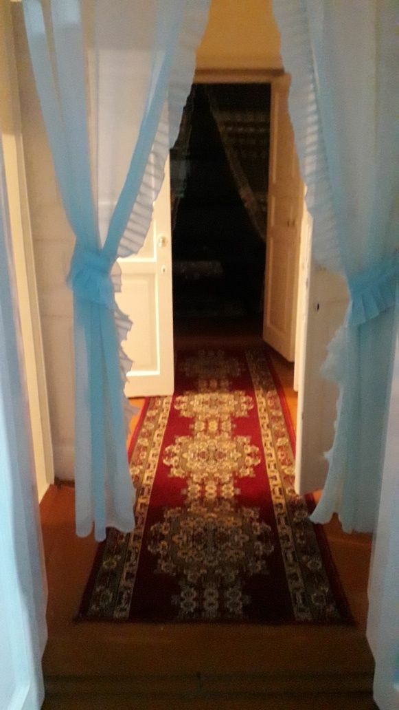 Yangi yolda hovli sotiladi 4 sotx