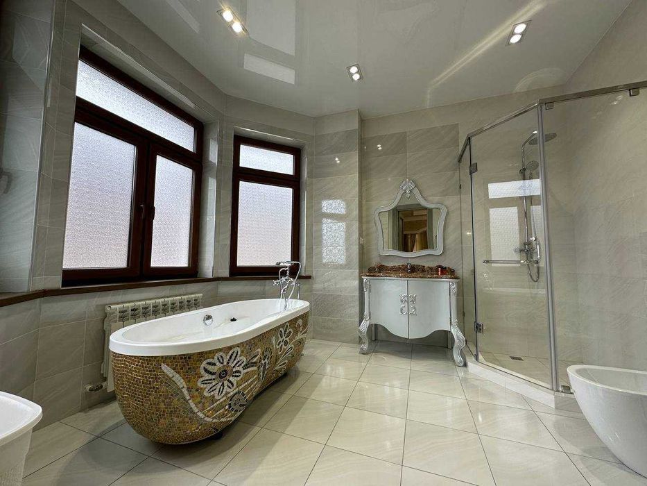 Сдается Шикарный двух этажный дом в аренду 15 соток на Юнусабаде