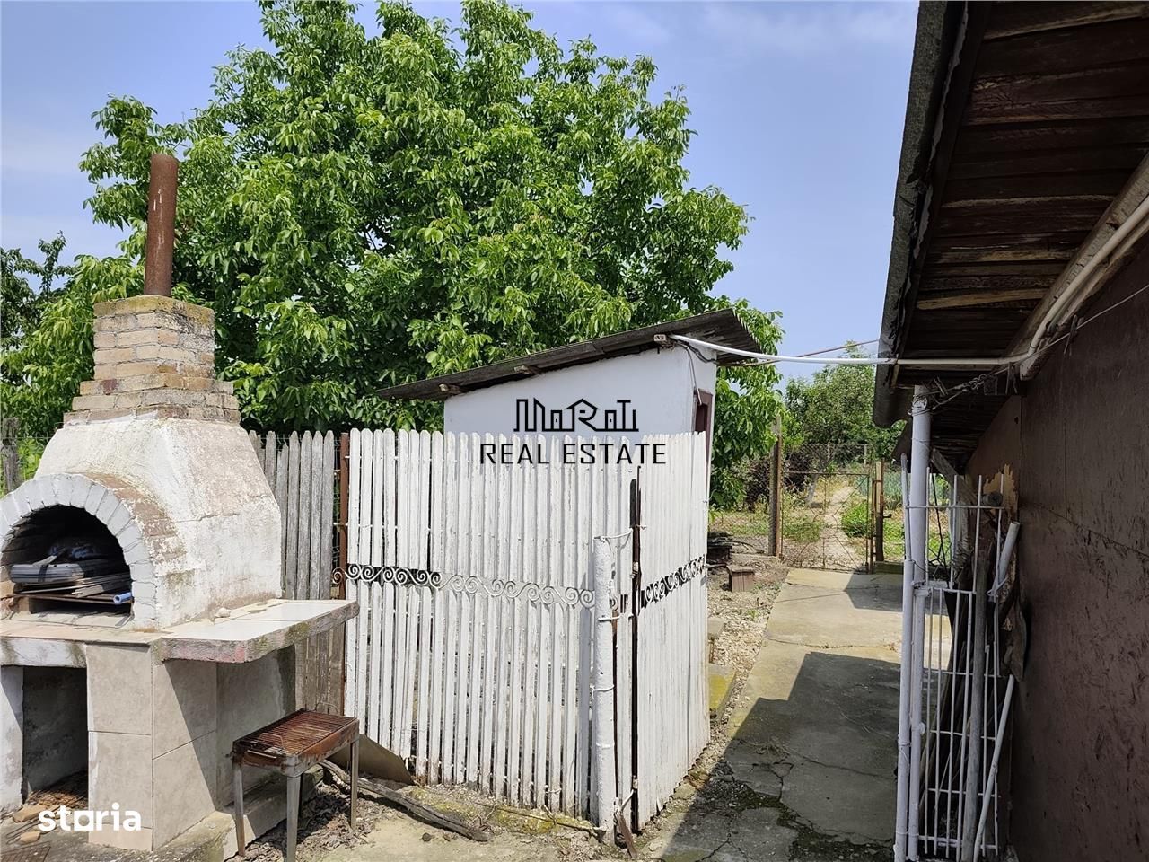 Proprietate spatioasa de vanzare in Gaesti, Dambovita - ideala pentru