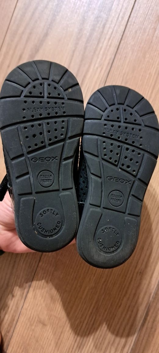 Pantofi /Sandale piele naturala Geox nr 22