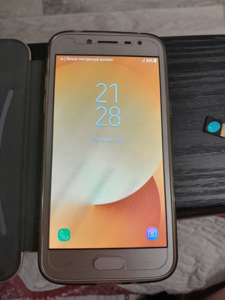 Продам телефон Samsung galaxy j2