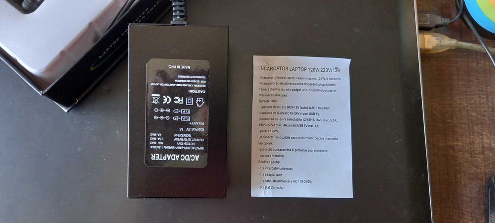 Incarcator universal laptop. Se poate folosi si AUTO. OUT:12-24 v. Nou
