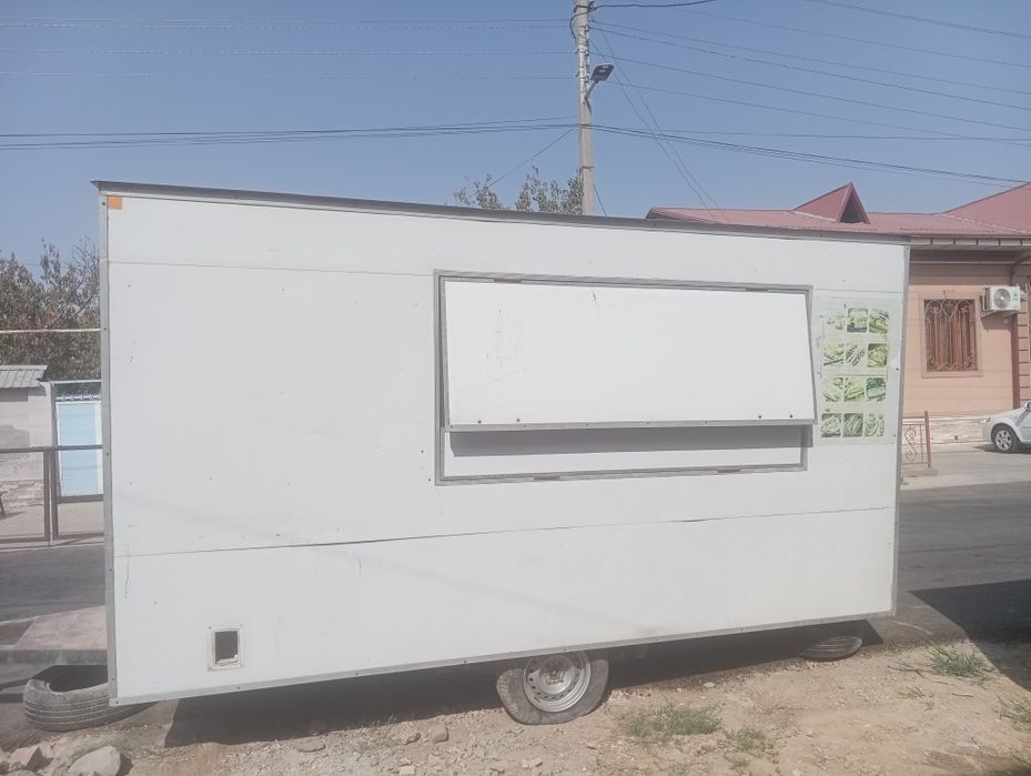 Fudtrak koʻchma doʻkon sotiladi razmer 4-2