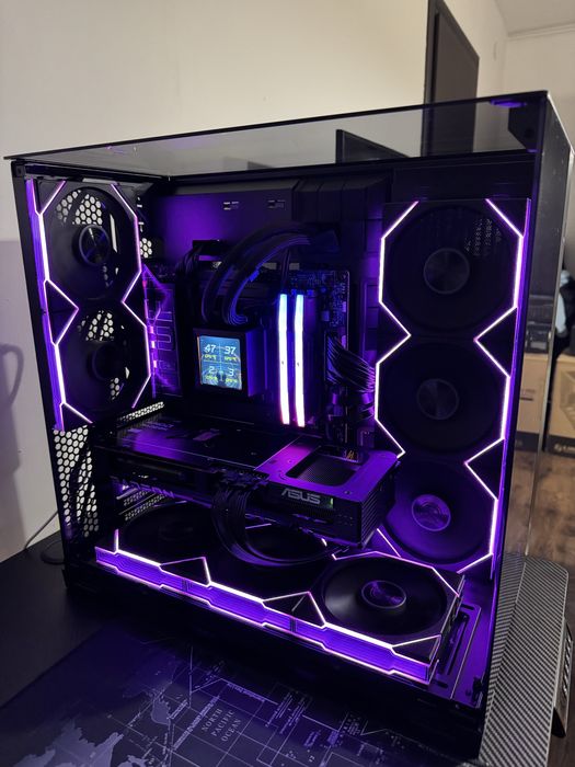 PC Gaming Ryzen 7 9800X3D / RX 9070 / 32 GB DDR5 6400 CL32 / 2TB SSD