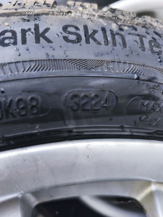 Jante aliaj cu anvelope de iarna 205/55/16