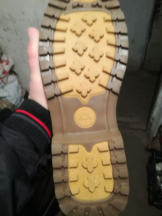 Vând,ghete,noi,de calitate superioară