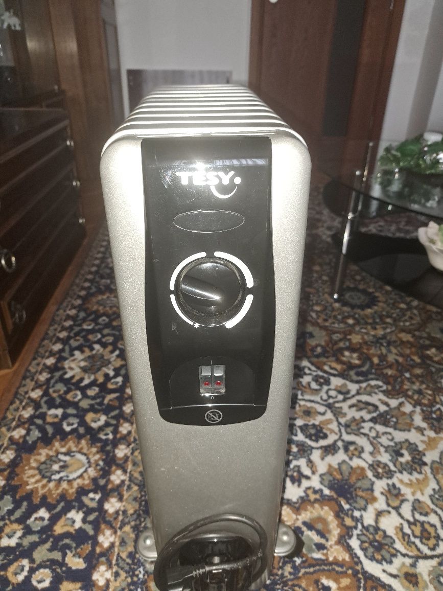 Маслен радиатор Теси 2500 в.